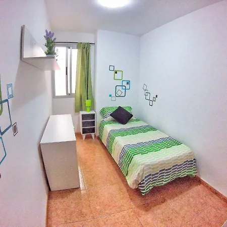 Piso 7 Personas Wifi 1gb דירה